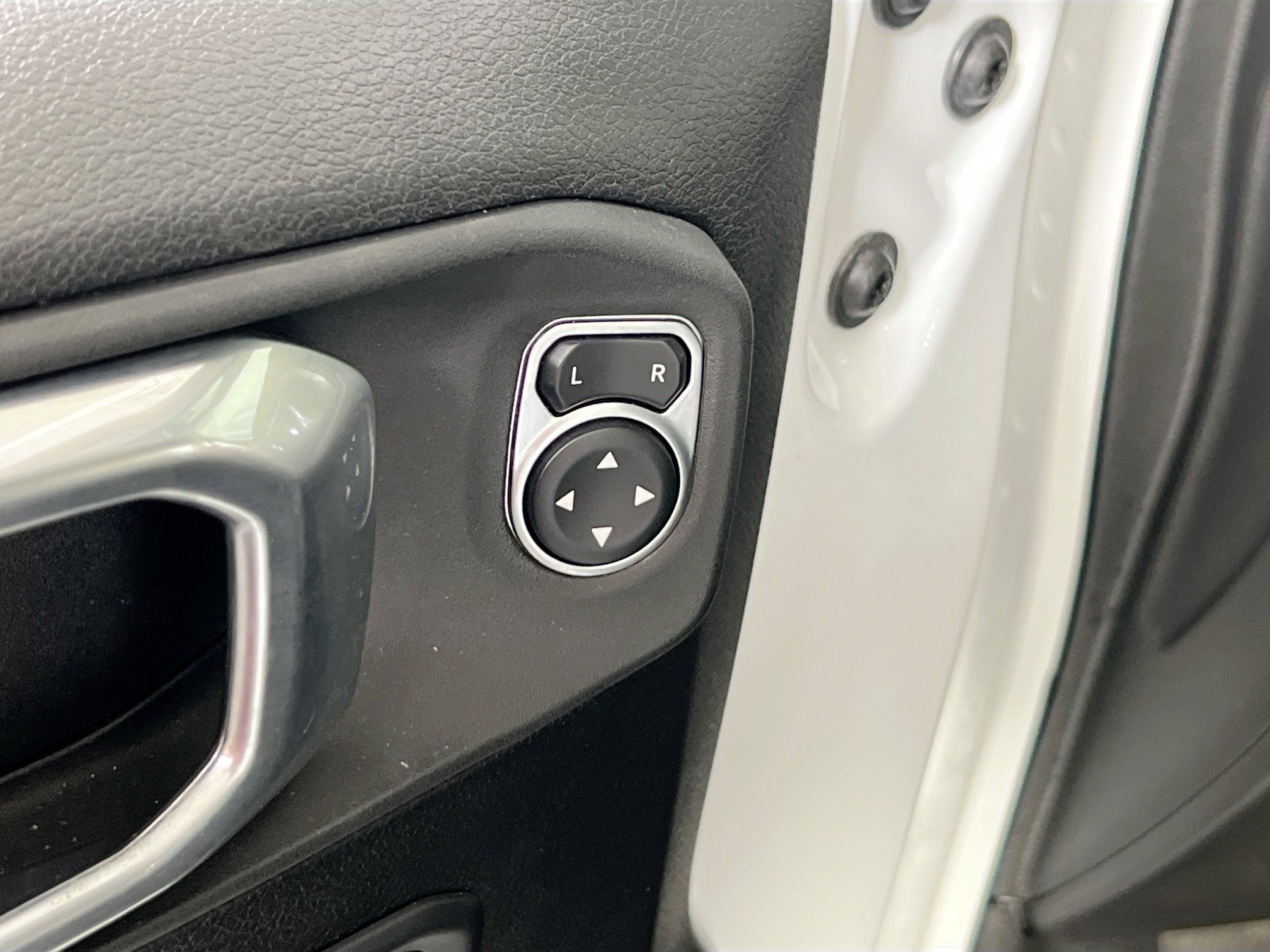 Used 2023 Jeep Gladiator Sport image 17