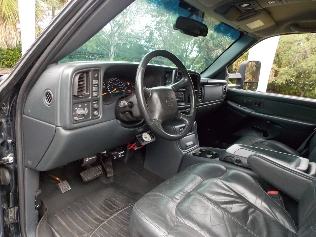 Used 2002 Chevrolet Silverado 3500 LT w/ Off-Road Skid Plate Pkg image 8