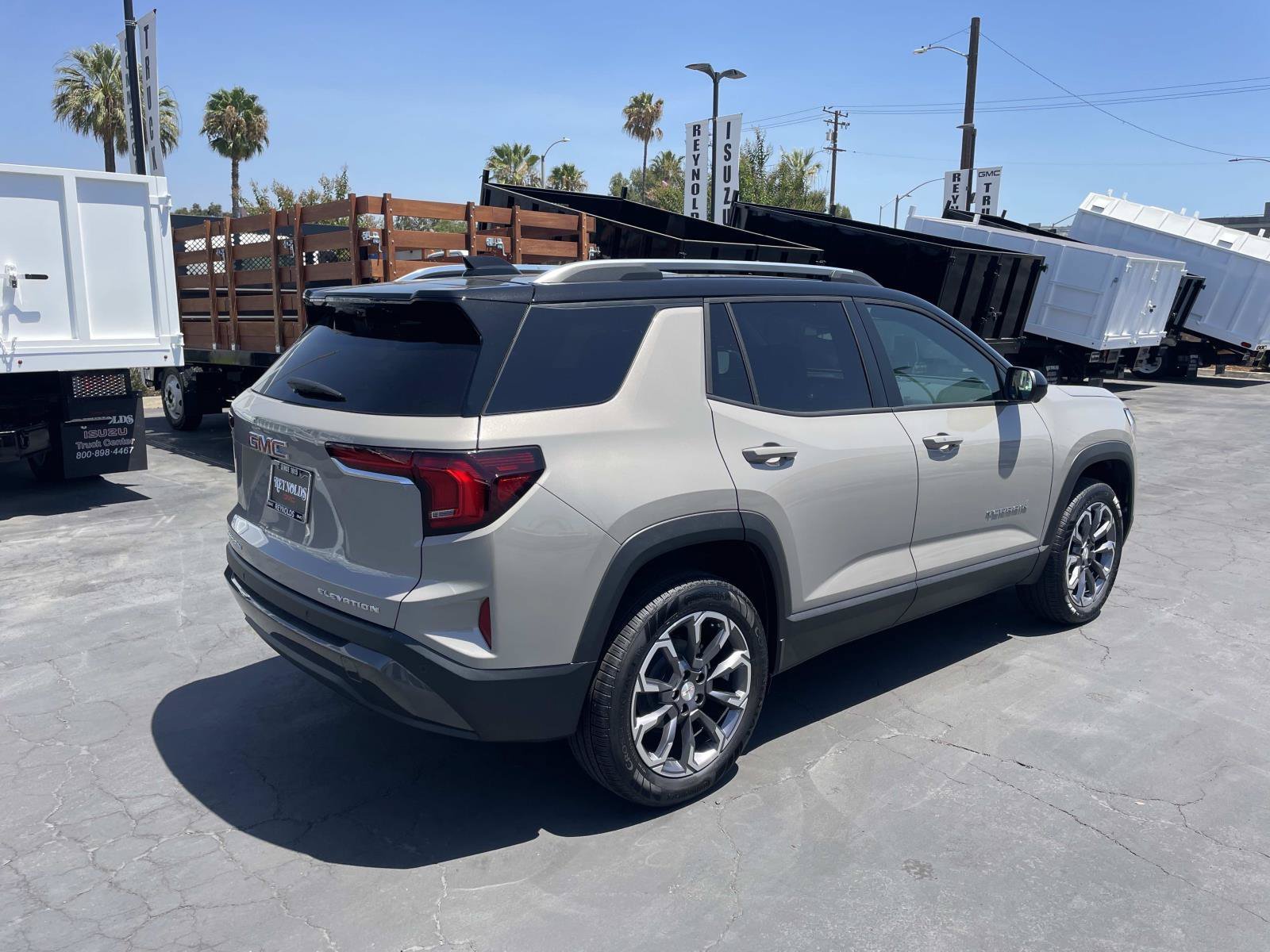 New 2026 GMC Terrain Elevation w/ Elevation Premium Package FWD image 5