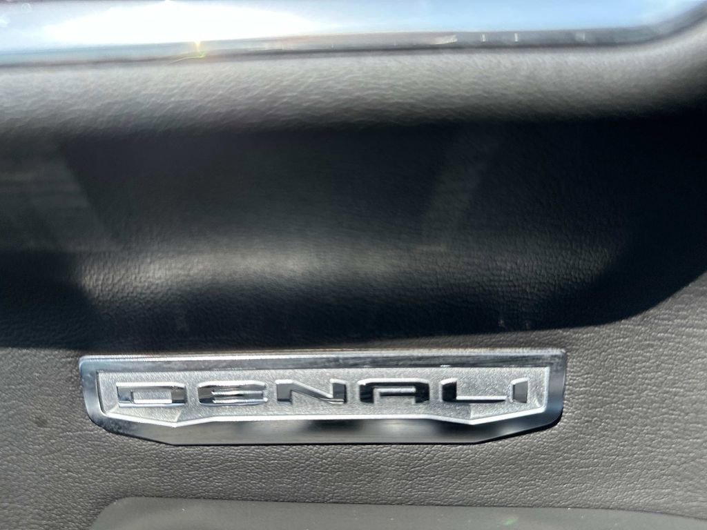 New 2025 GMC Sierra 1500 Denali w/ Technology Package image 19