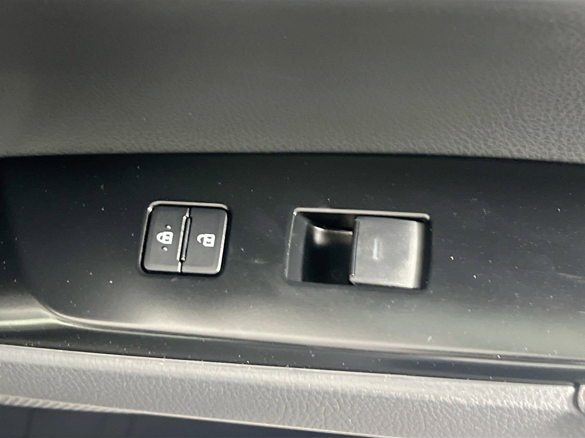 New 2026 Toyota Camry SE FWD image 32
