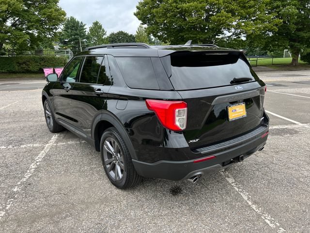 Certified 2023 Ford Explorer XLT w/ Equipment Group 202A AWD/4WD image 7