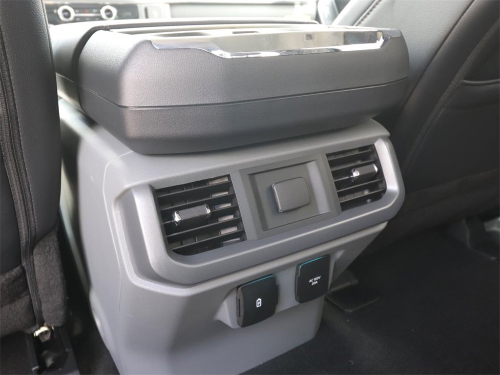 New 2025 Ford F150 Lariat w/ Equipment Group 501A Mid image 12