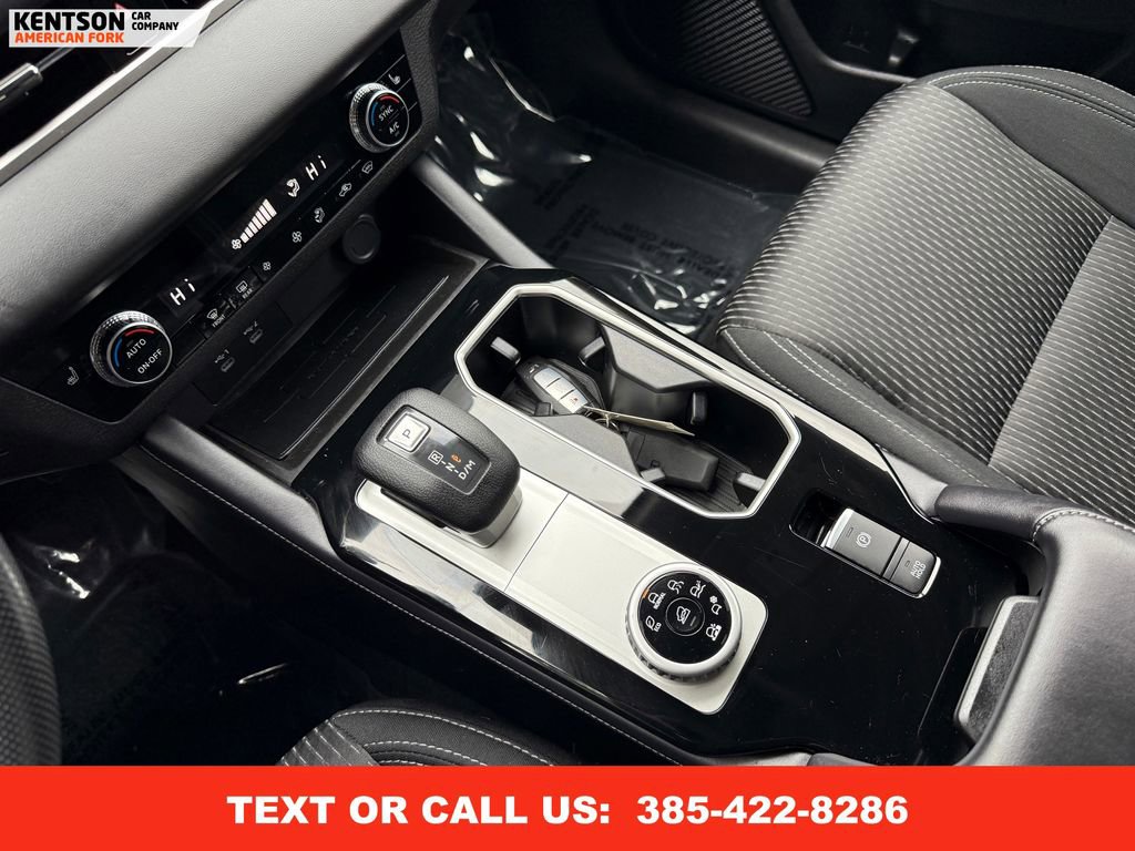 Used 2025 Mitsubishi Outlander ES image 26