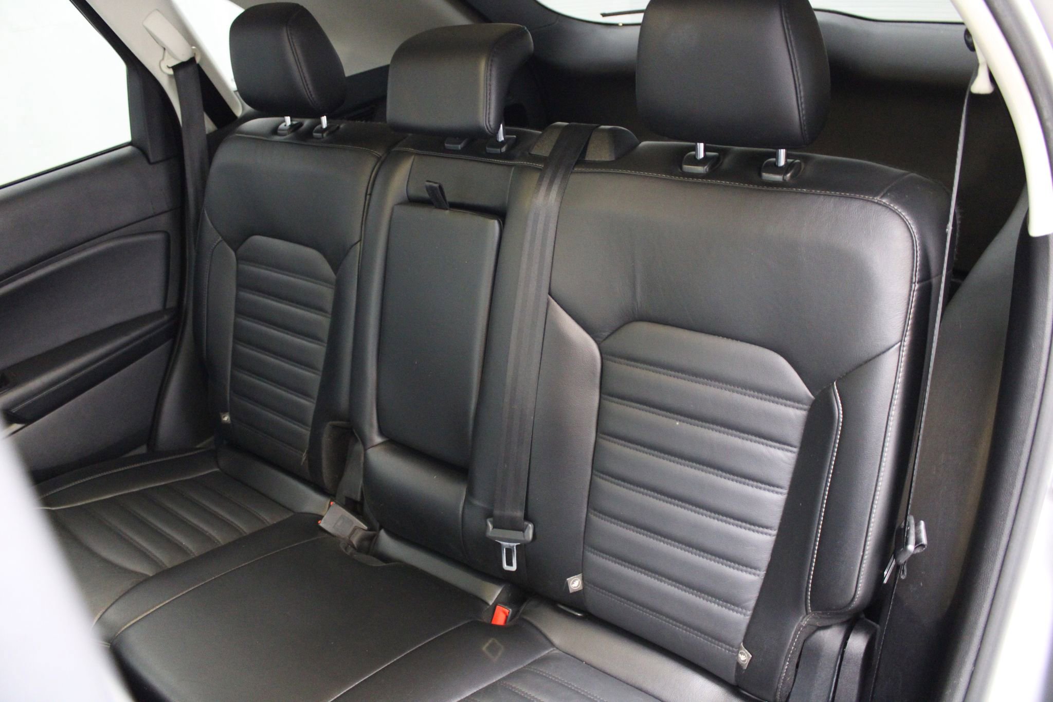 Used 2015 Ford Edge SEL w/ Equipment Group 201A AWD/4WD image 21