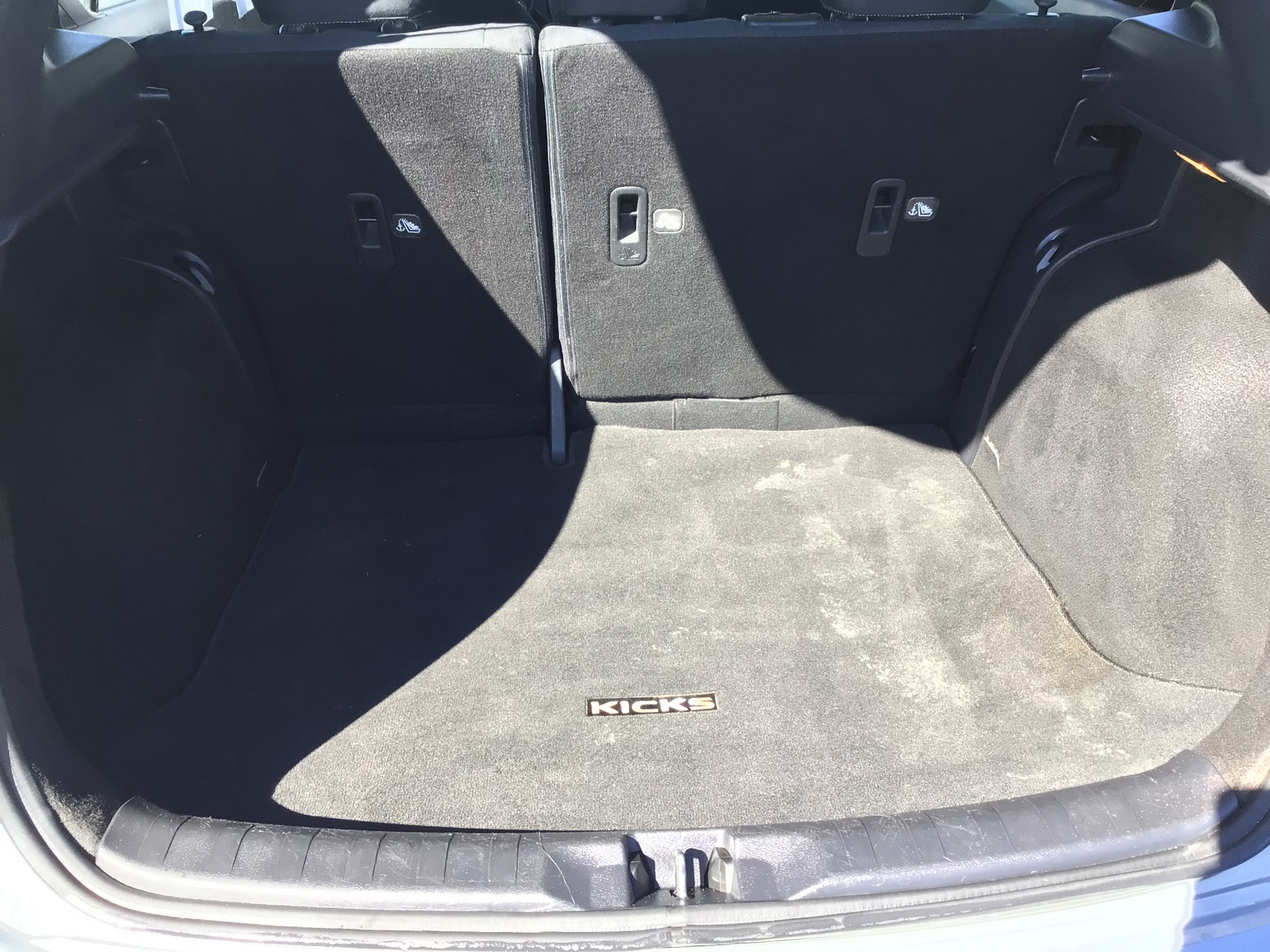 Used 2021 Nissan Kicks SV FWD image 17