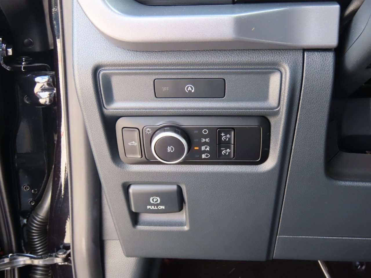 New 2025 Ford F150 XLT w/ Equipment Group 301A Standard image 24