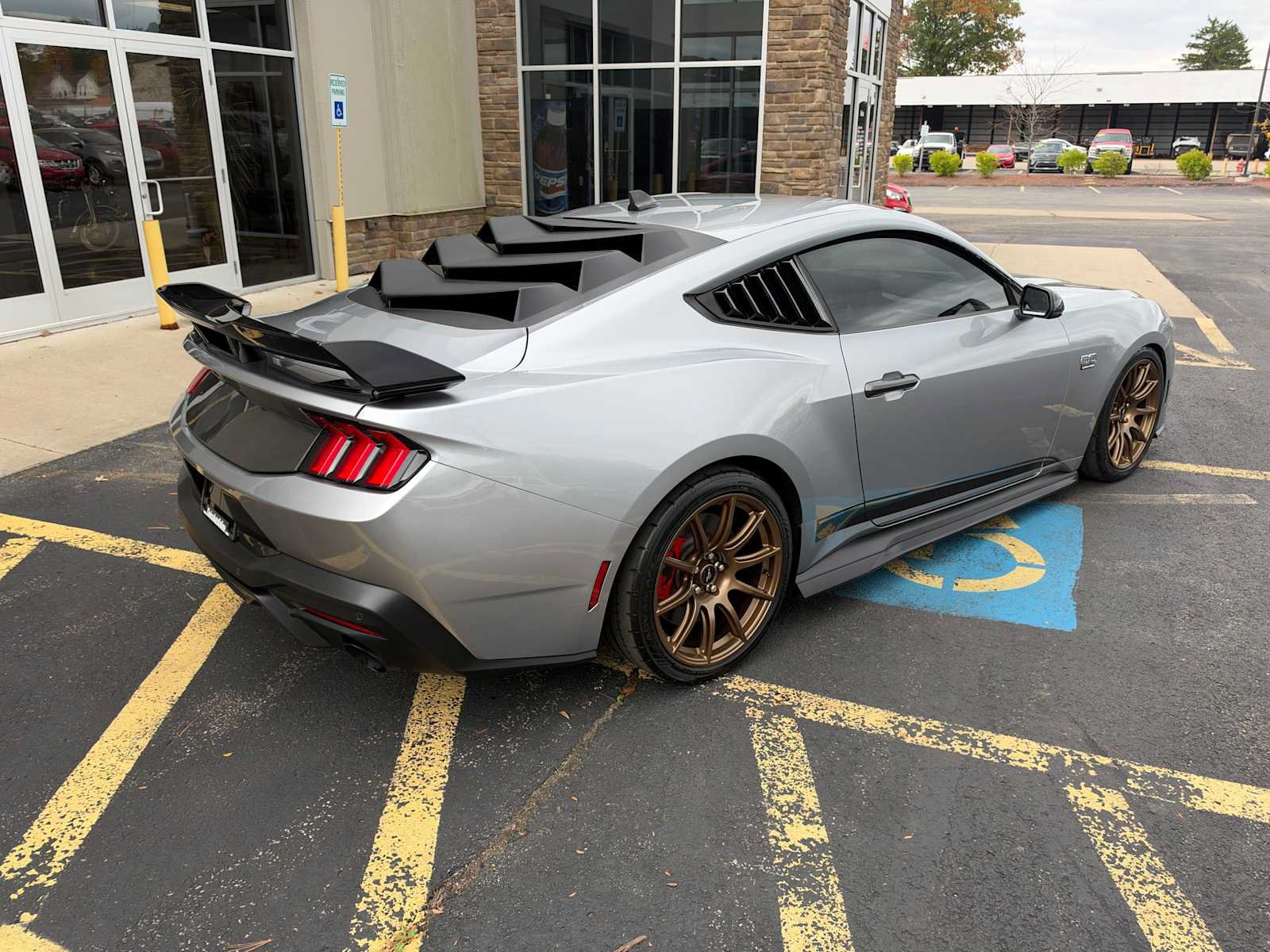 Used 2024 Ford Mustang GT Premium RWD image 4