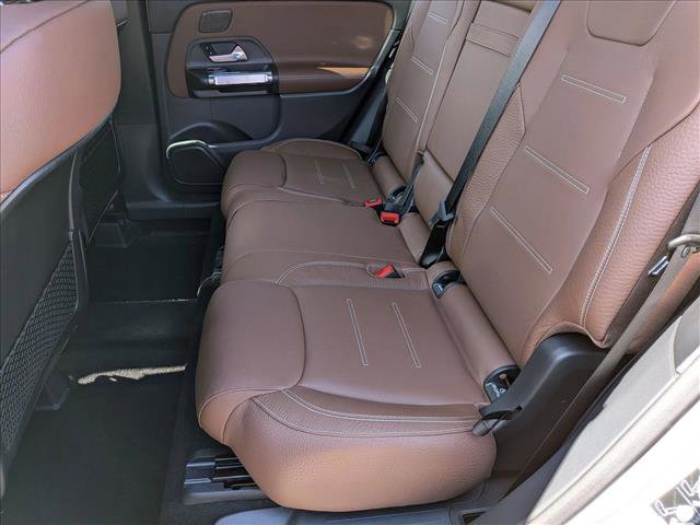 New 2026 Mercedes-Benz GLB 250 4MATIC image 14