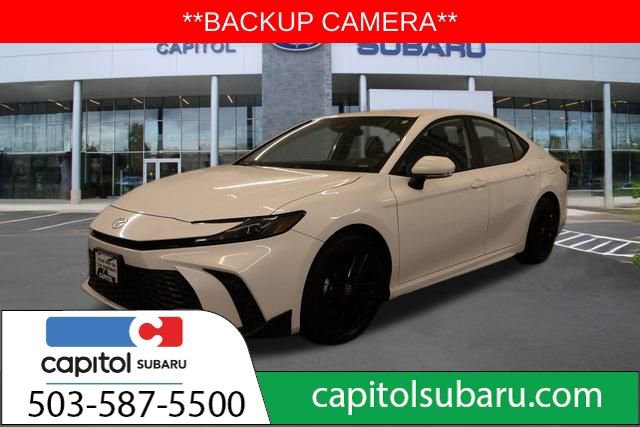 Used 2025 Toyota Camry SE image 7