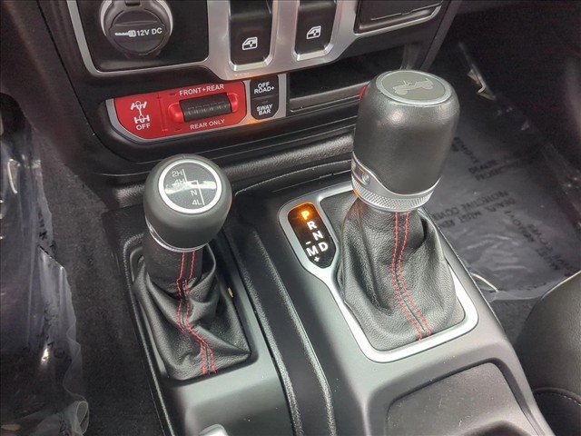 Used 2021 Jeep Wrangler Rubicon w/ LED Lighting Group AWD/4WD image 12