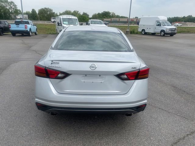 Used 2019 Nissan Altima 2.5 SR FWD image 8