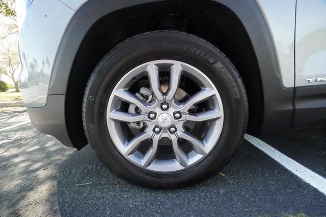 Used 2024 GMC Terrain SLT image 39