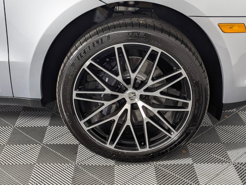 New 2026 Porsche Macan image 14