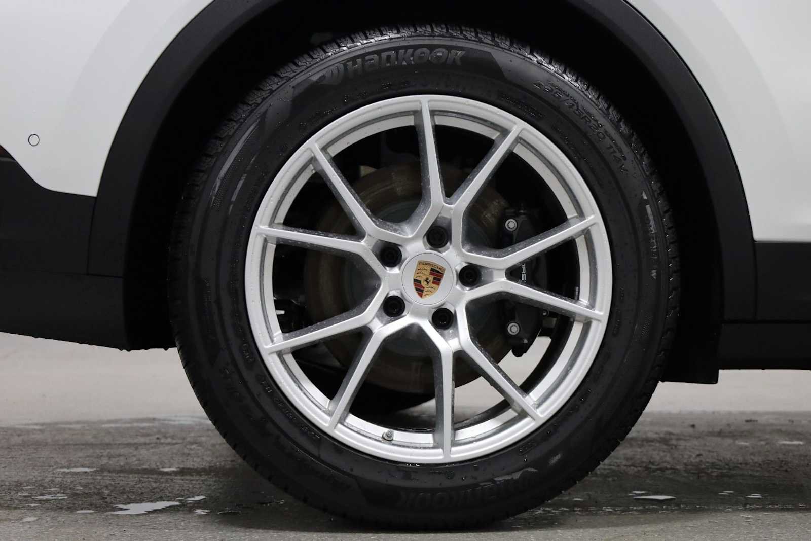New 2026 Porsche Cayenne Coupe AWD/4WD image 38