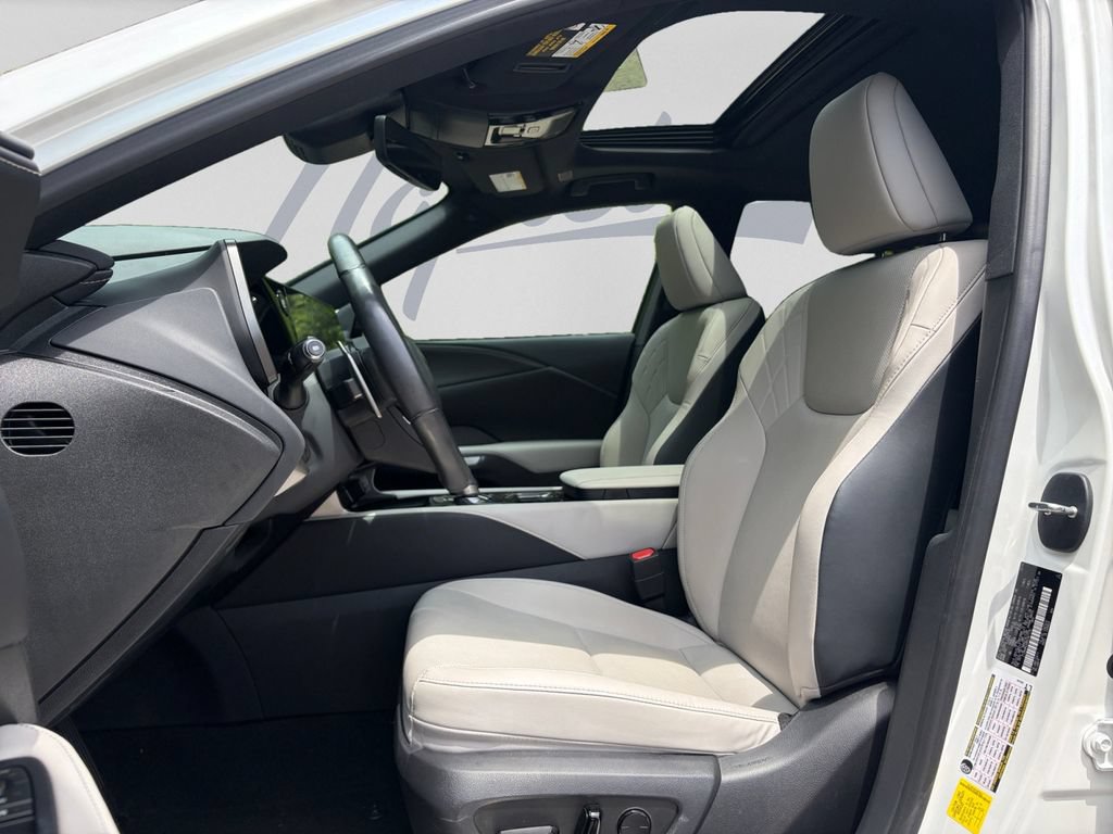 Used 2024 Lexus RX 350 Premium w/ Accessory Package (Z1) AWD/4WD image 15