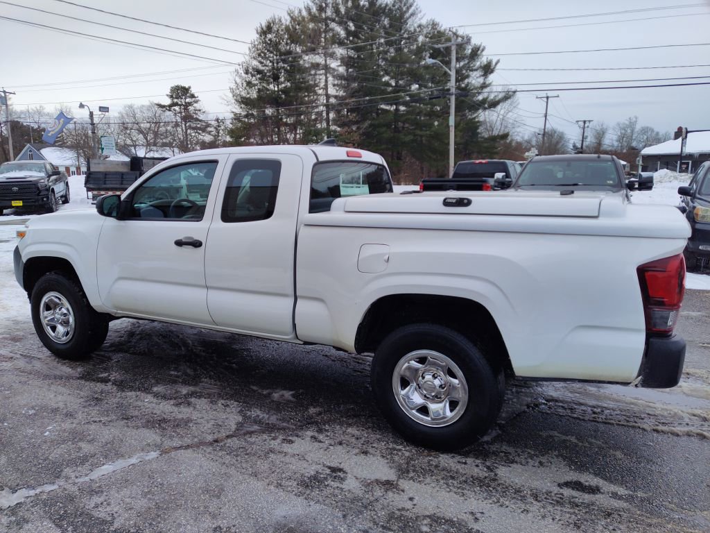Used 2018 Toyota Tacoma SR RWD image 5