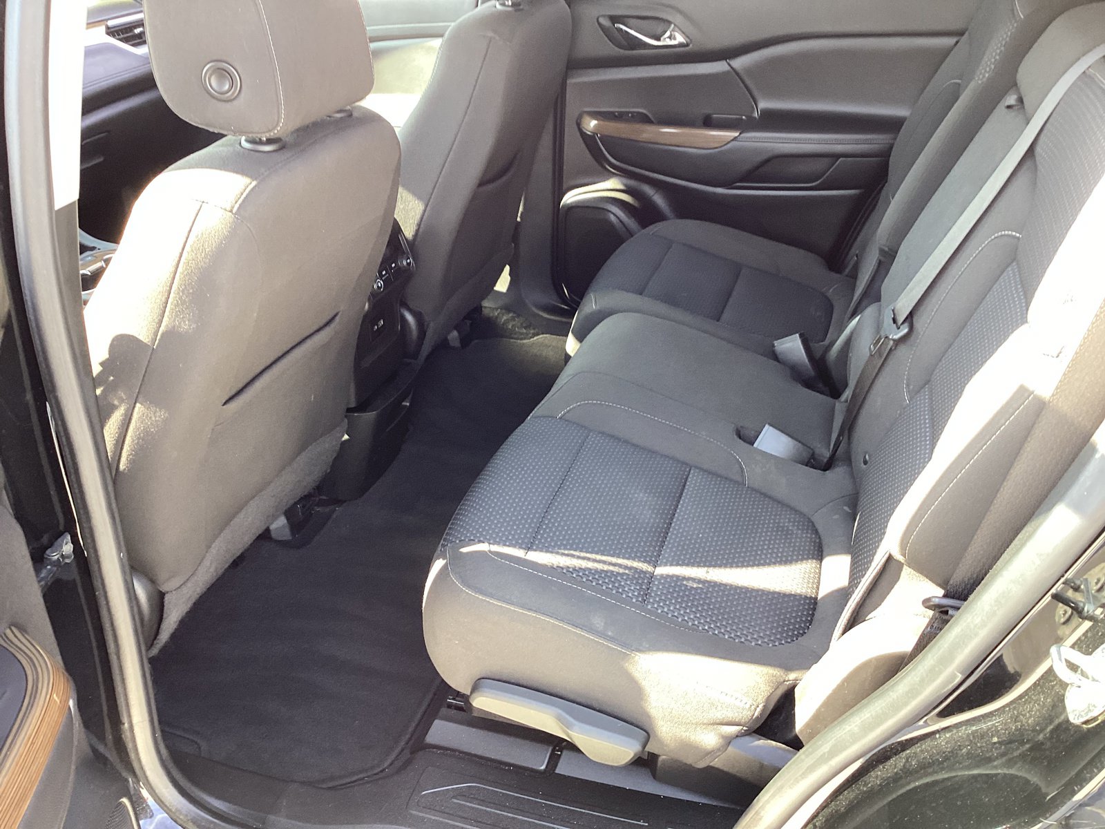 Used 2020 GMC Acadia SLE AWD/4WD image 13