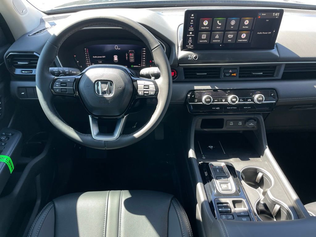 New 2026 Honda Pilot Touring image 11