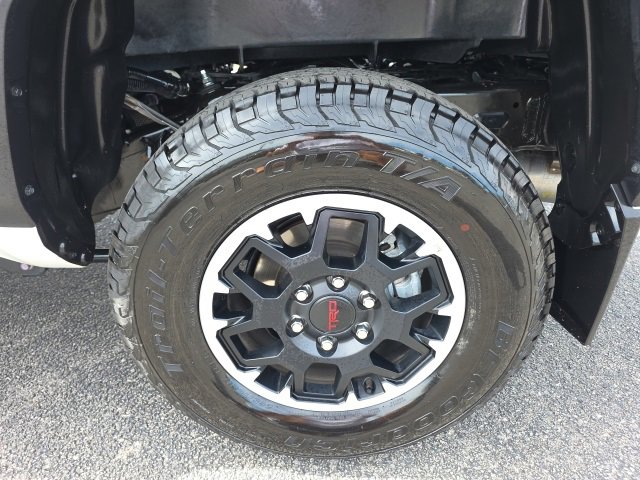 Used 2024 Toyota Tacoma TRD Off-Road image 8