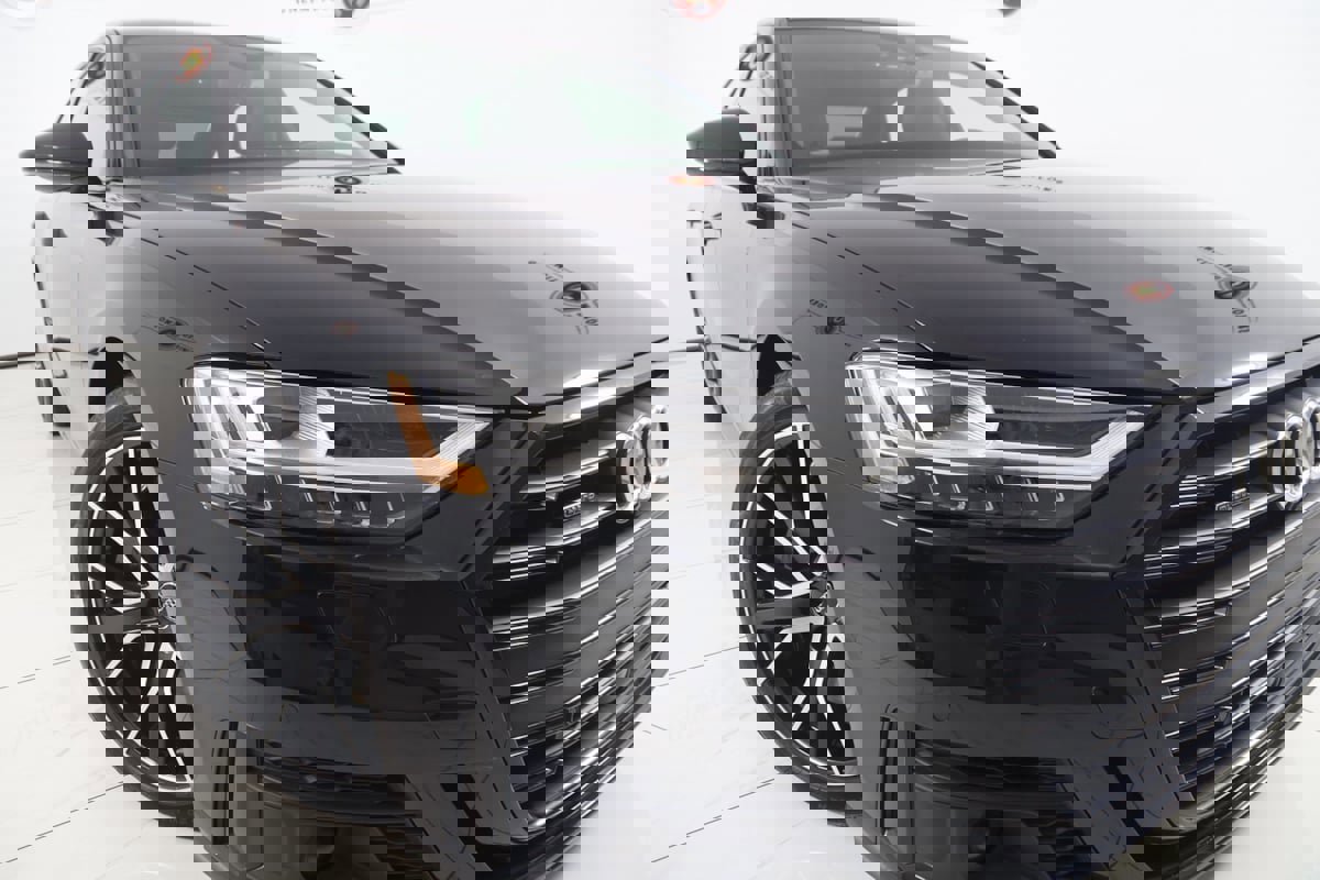 Used 2020 Audi A8 L 4.0T w/ Sport Plus Package image 21