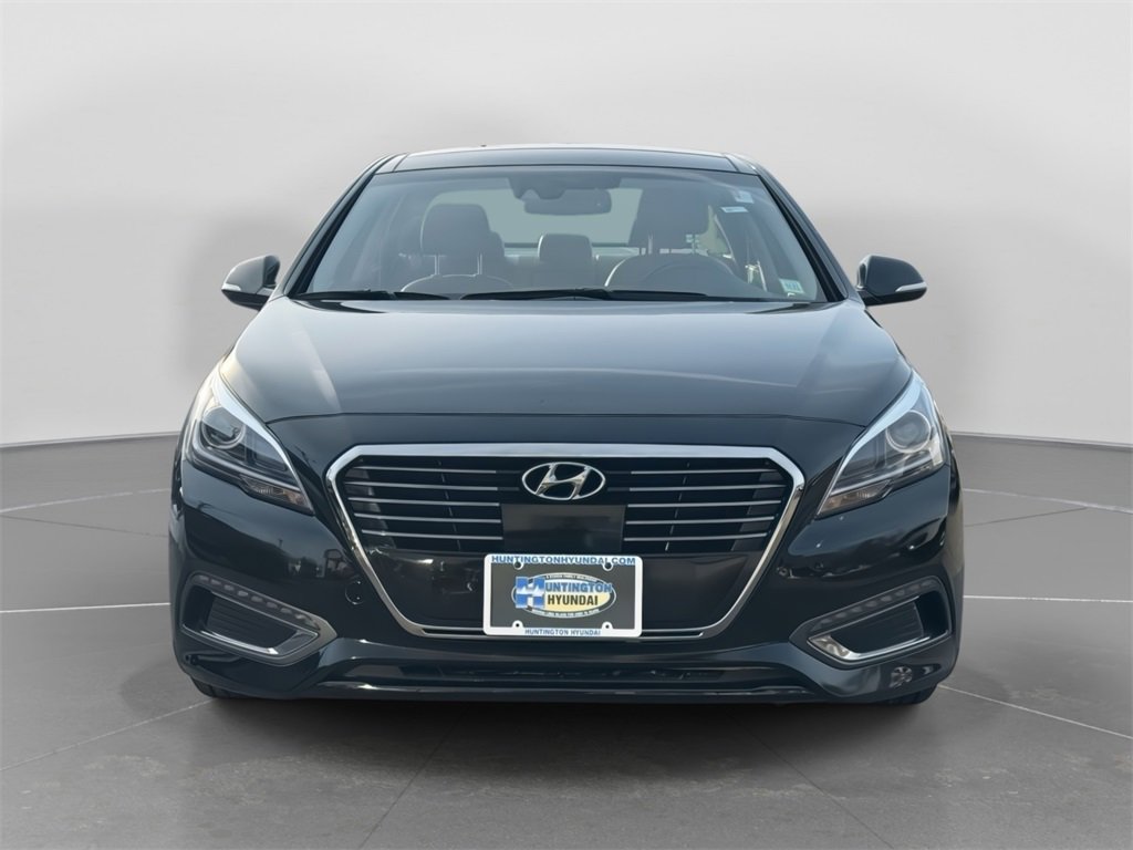 Used 2016 Hyundai Sonata Limited w/ Option Group 02 image 2