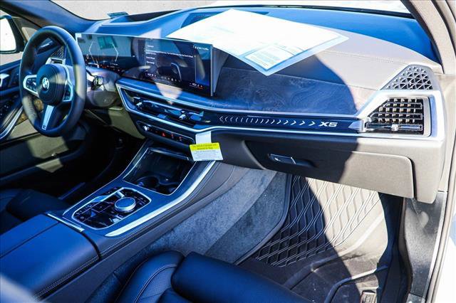 New 2026 BMW X5 xDrive40i w/ M Sport Package image 23