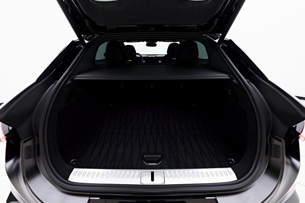 Used 2025 Lotus Eletre image 35