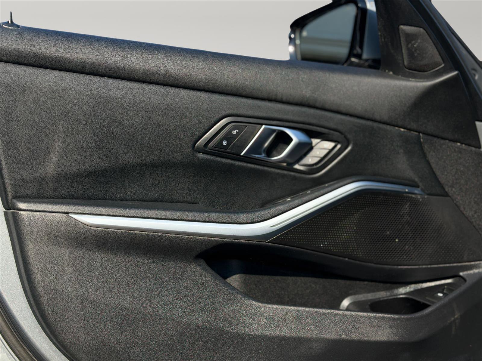 Used 2024 BMW 330i xDrive Sedan w/ Convenience Package image 22