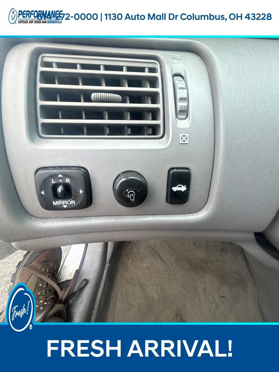 Used 2002 Toyota Avalon XLS FWD image 26