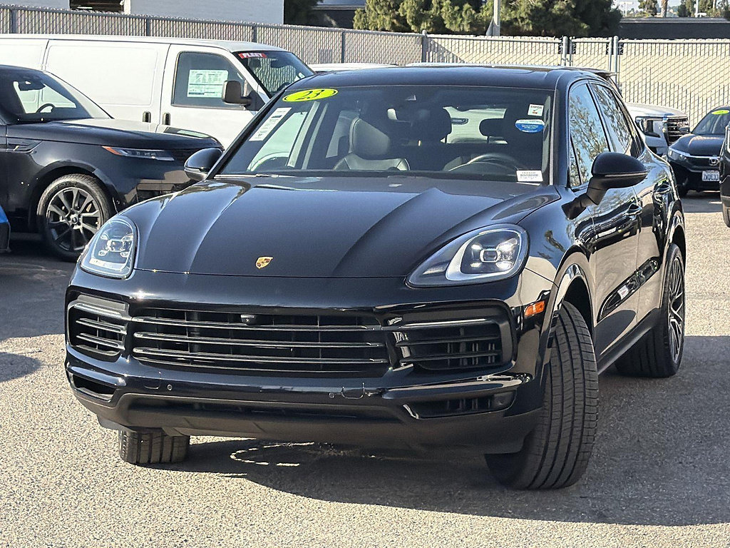 Used 2023 Porsche Cayenne AWD/4WD image 3