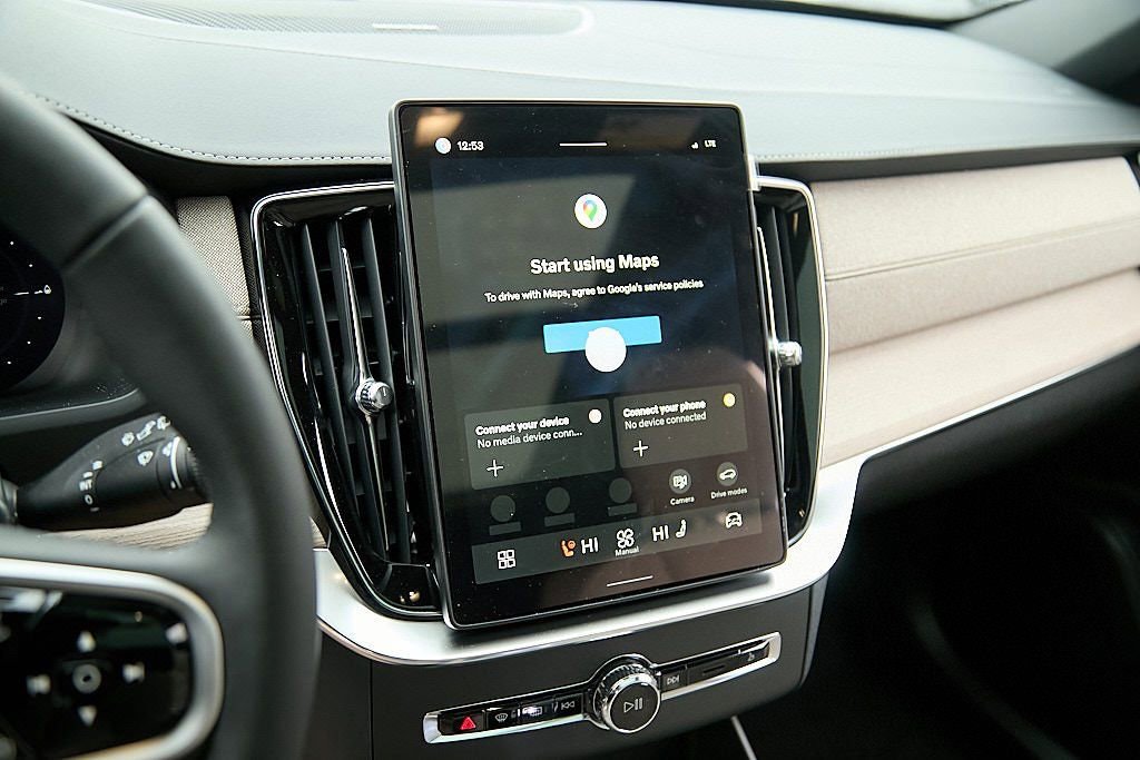 New 2026 Volvo XC90 T8 Ultra w/ Protection Package image 15