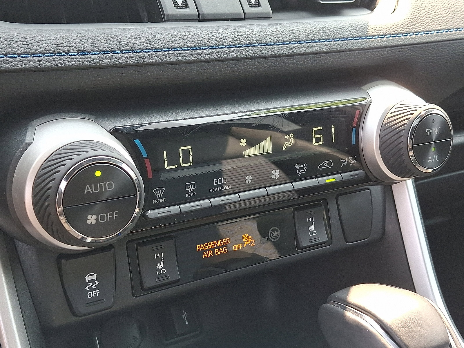 Certified 2020 Toyota RAV4 XSE w/ Carpet Mat Package image 16