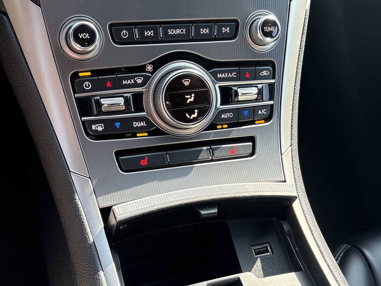Used 2019 Lincoln MKZ Premiere FWD image 17