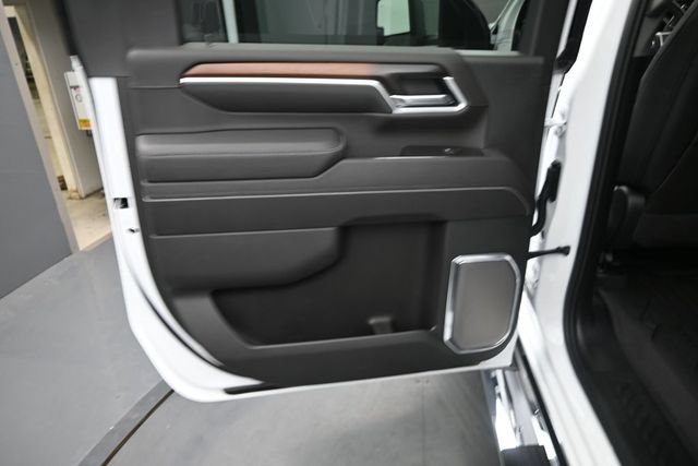 New 2026 GMC Sierra 2500 Denali w/ Denali Reserve Package AWD/4WD image 14