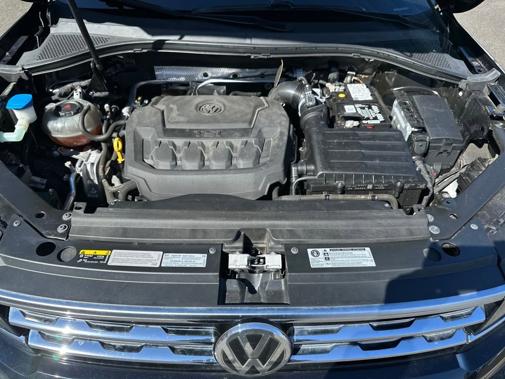 Used 2018 Volkswagen Tiguan SEL Premium image 15