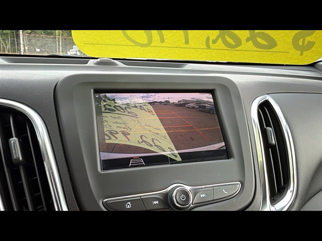 Used 2024 Chevrolet Equinox LT w/ LPO, Floor Liner Package FWD image 18