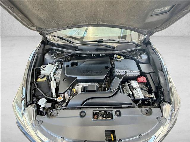 Used 2017 Nissan Altima 2.5 SL w/ Technology Package FWD image 16