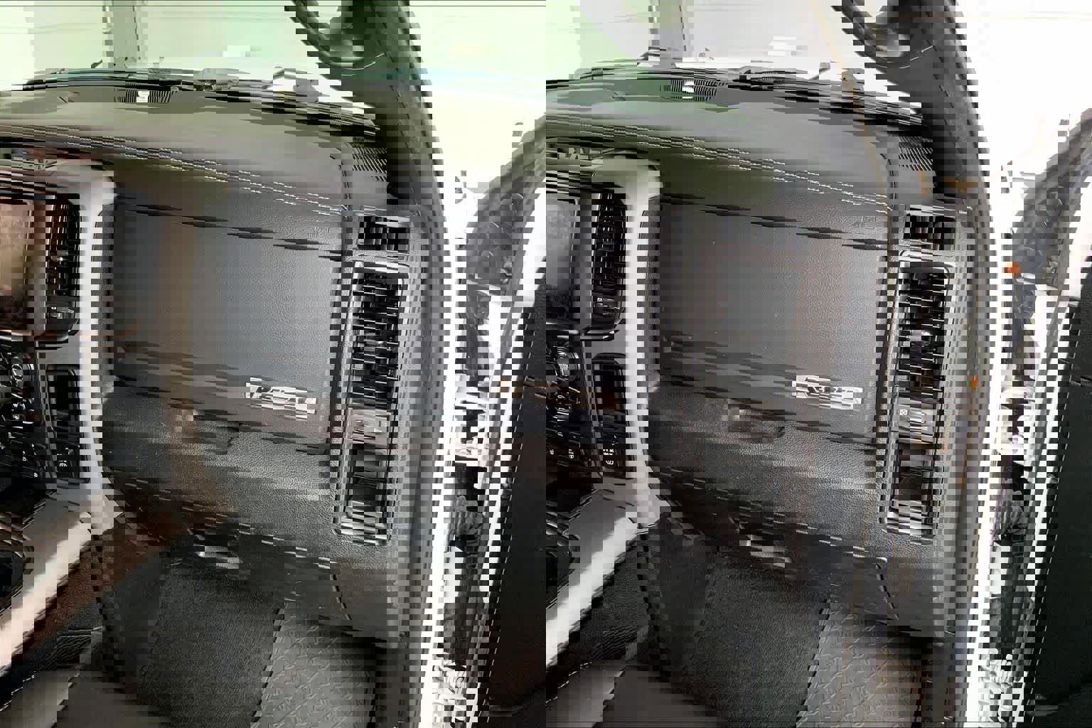 Used 2018 RAM 1500 Rebel w/ Luxury Group image 19