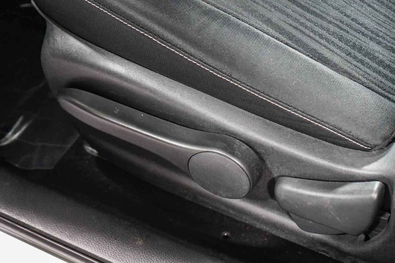 Used 2016 Nissan Sentra SV FWD image 22