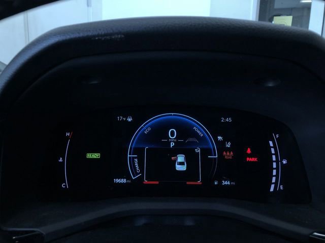 Certified 2025 Toyota Camry SE image 31