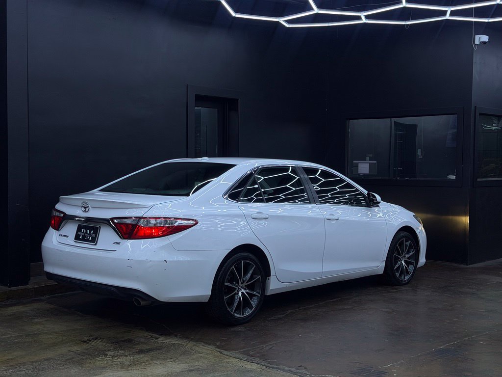 Used 2016 Toyota Camry FWD image 8