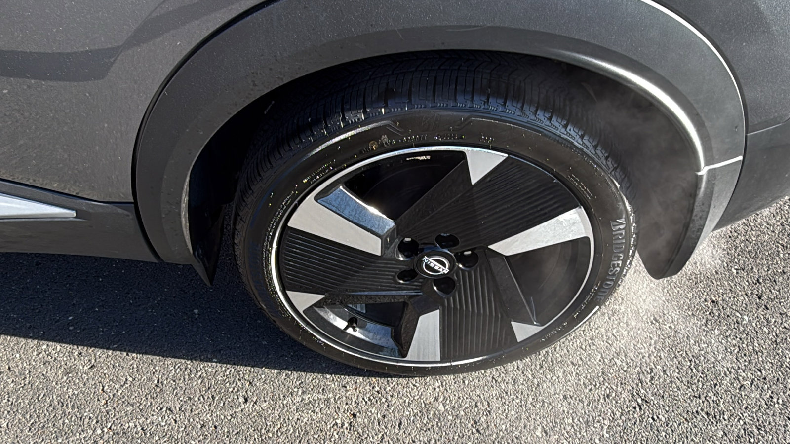 Certified 2025 Nissan Kicks SR image 21