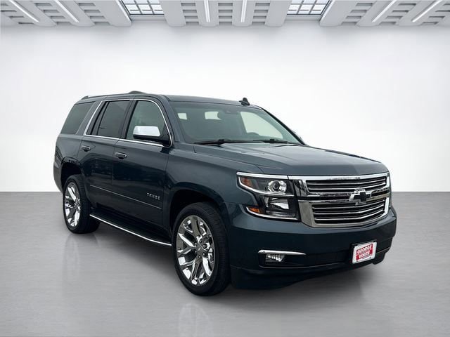 Used 2020 Chevrolet Tahoe Premier w/ Premier 6.2L Value Package AWD/4WD image 2