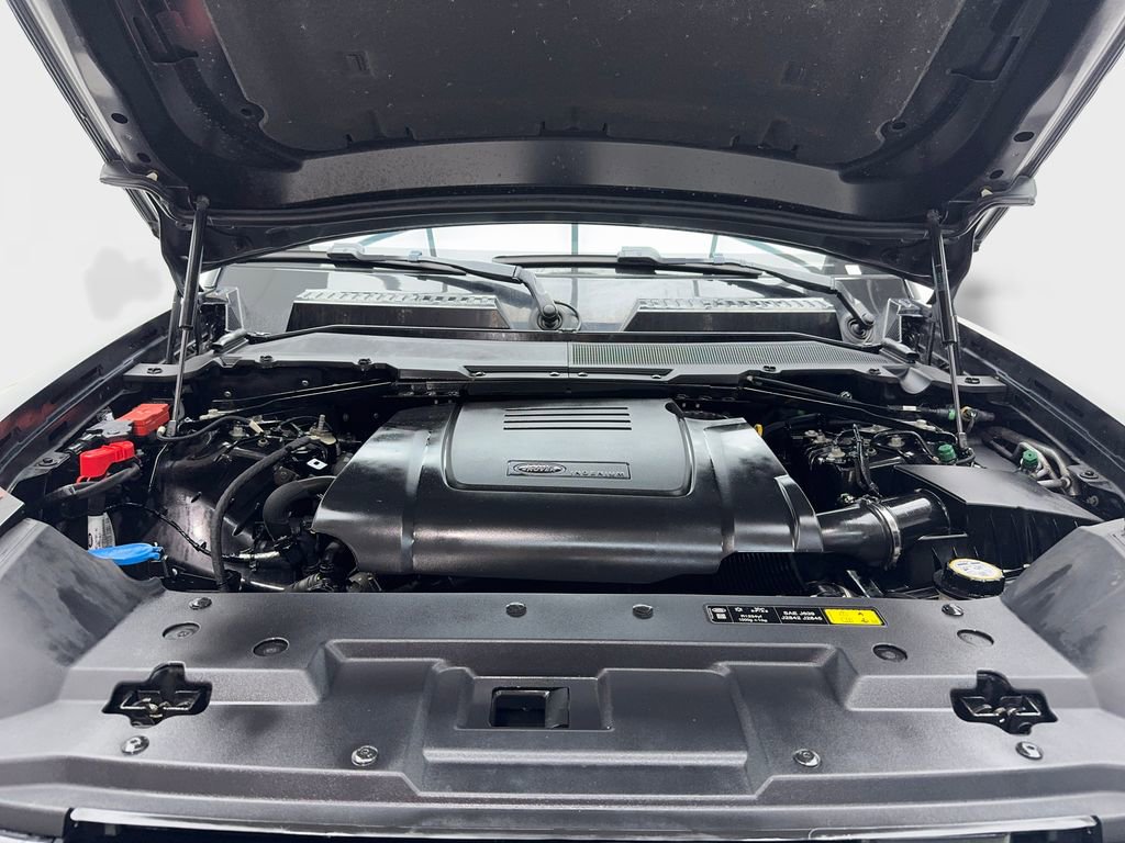 Used 2022 Land Rover Defender 110 S image 12