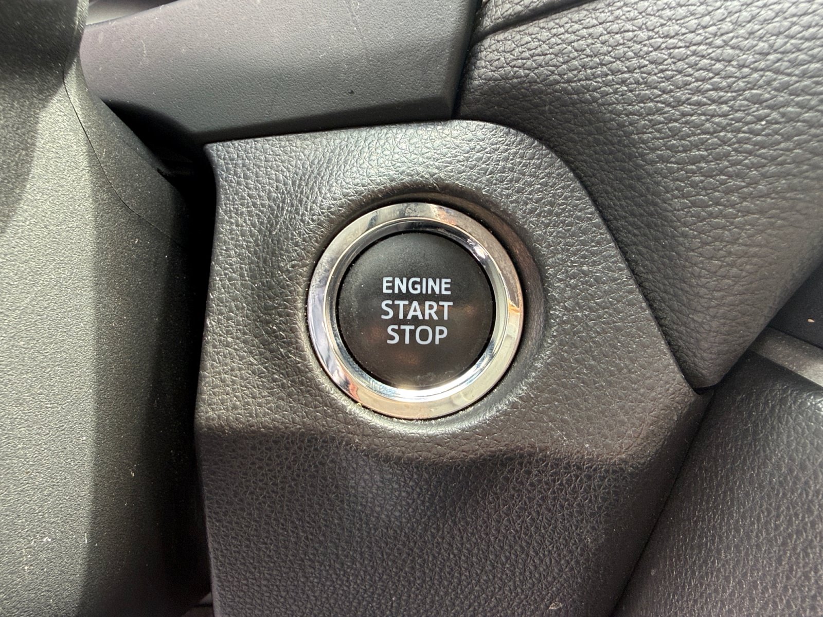 Used 2023 Toyota RAV4 Limited AWD/4WD image 20