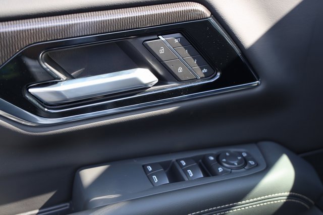 New 2026 GMC Yukon Elevation image 18
