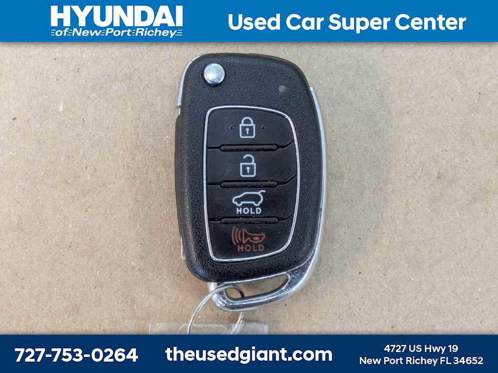 Used 2018 Hyundai Santa Fe SE FWD image 35