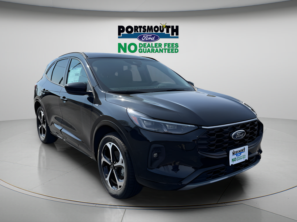 New 2025 Ford Escape ST-Line Elite w/ Class II Trailer Tow Package