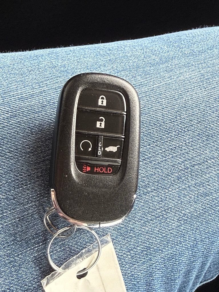 Used 2023 Honda Pilot Elite image 27